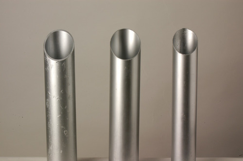 9 Tubos Cerqueros Galvanizados ( Altura 1.50 M, Cal.22 )